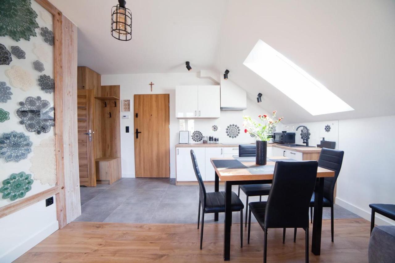 Apartamenty Na Wyrszczku อิสเตบนา ภายนอก รูปภาพ