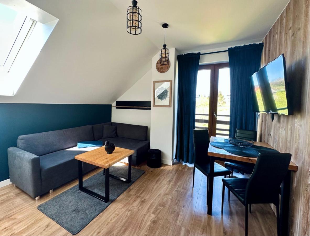 Apartamenty Na Wyrszczku อิสเตบนา ภายนอก รูปภาพ